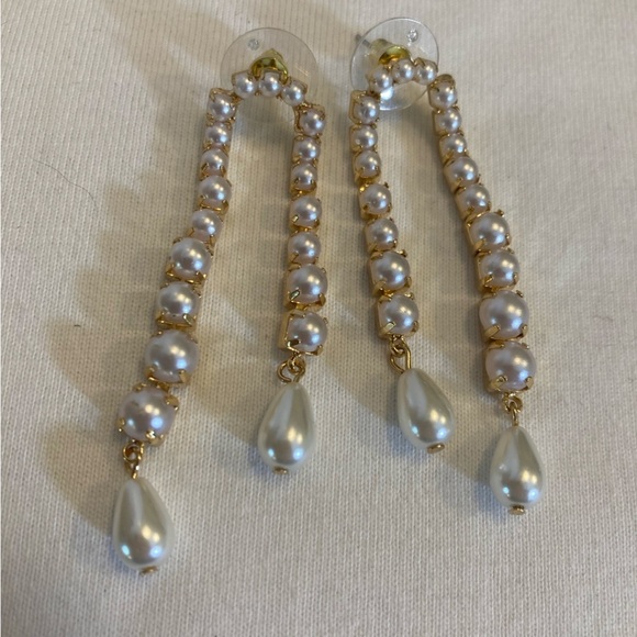 Jewelry - Drippy Vintage Pierced Earrings with Faux Pearls